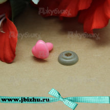 Нос для куклы и игрушки треугольный розовый, 18*13 мм