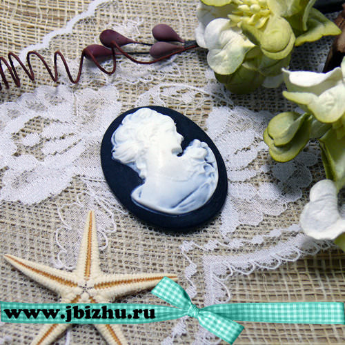 Камея "Дама" черная